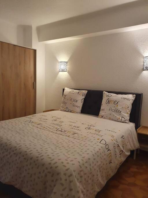 Appartement F3 Meuble Et Equipe Saint-Cyprien  Luaran gambar
